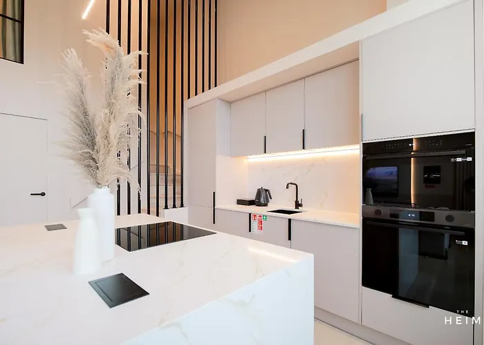 Ceramica By The Heim Lejlighed *