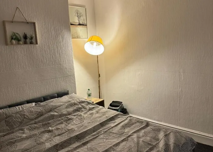 Crumpsall, 아파트 맨체스터