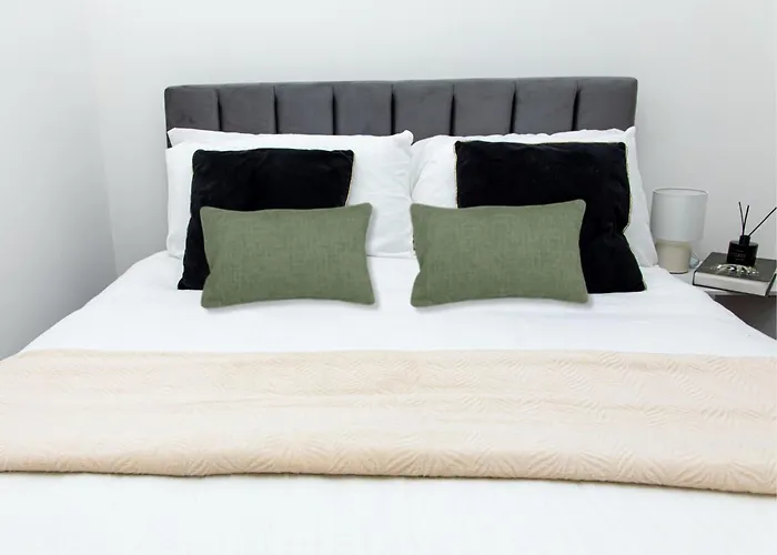 2bedroom Near Etihad Stadium & Coop Live Arena *