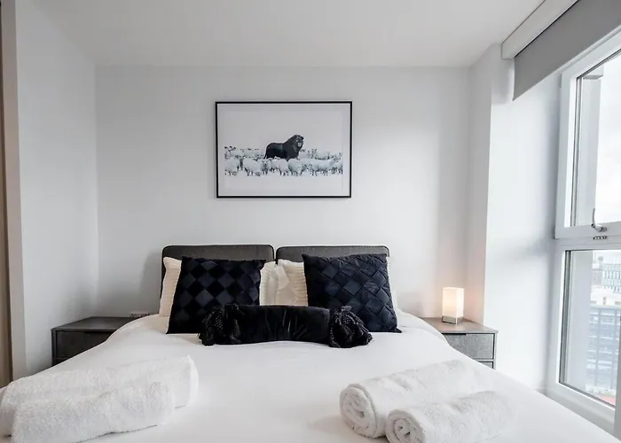 Apartamento Stylish 2 Bdr By Torr Group Short Lets & Serviced With Free Wifi