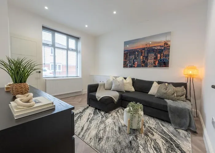 Luxury By Centre Etihad And Coop Live Tatil Evi