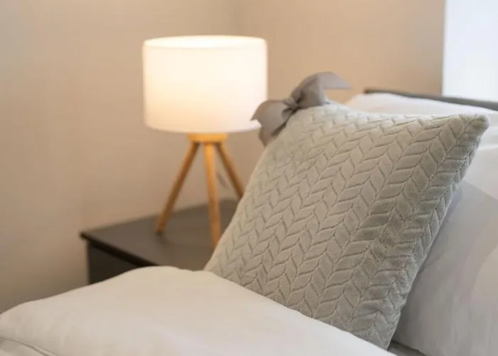 Luxury By Centre Etihad And Coop Live 펜션