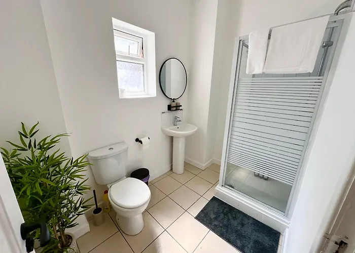 Chic & Modern 2br - Luxury Retreat Διαμέρισμα