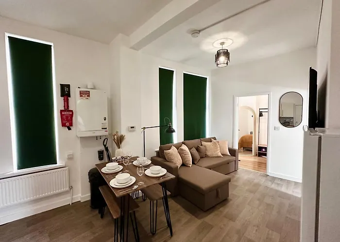 Chic & Modern 2br - Luxury Retreat *