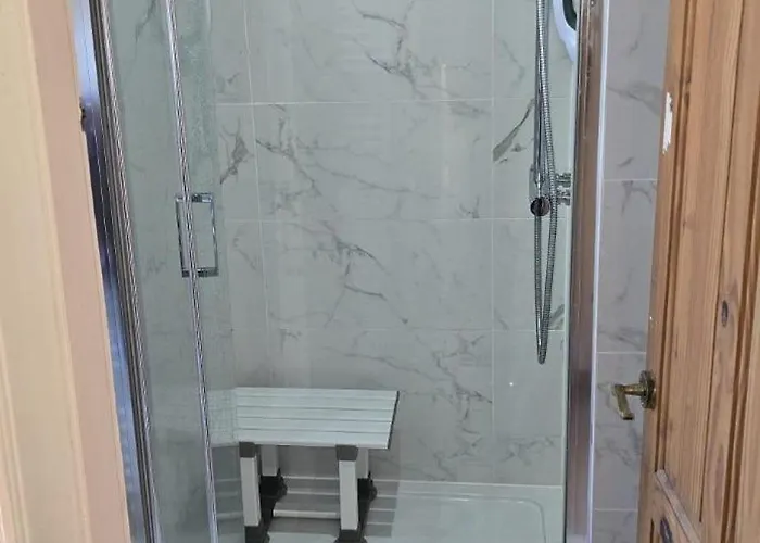 Stretford Single Bright