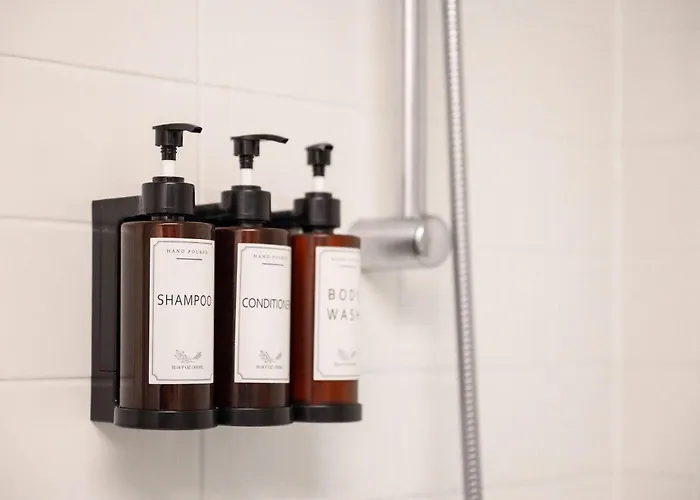 Stunning Canal Side Flat By Superhost Apartment