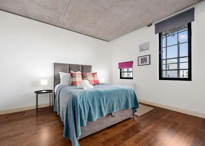 Stunning Canal Side Flat By Superhost Apartment Manchester