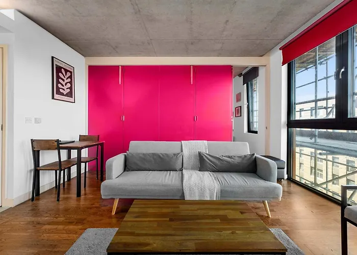 Stunning Canal Side Flat By Superhost شقة *