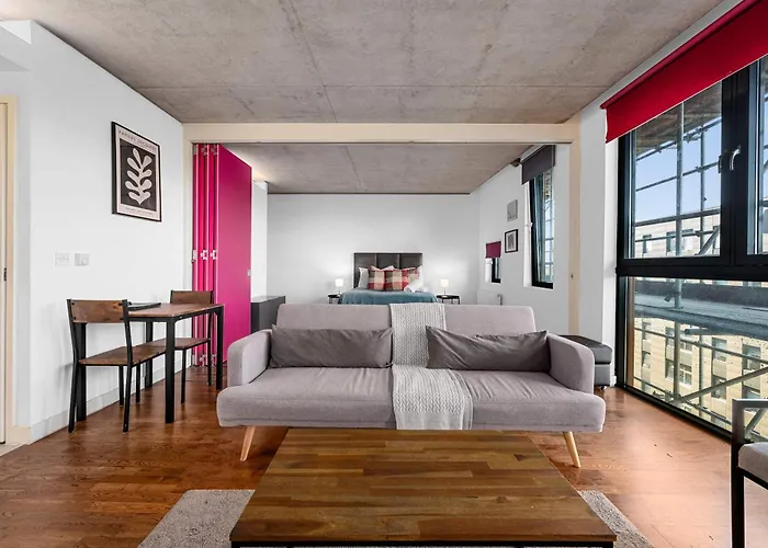 شقة Stunning Canal Side Flat By Superhost *