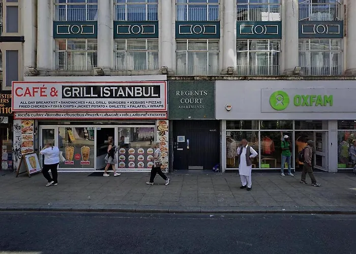 3br, Song Lyrics Theme, Self Check-in 아파트 *