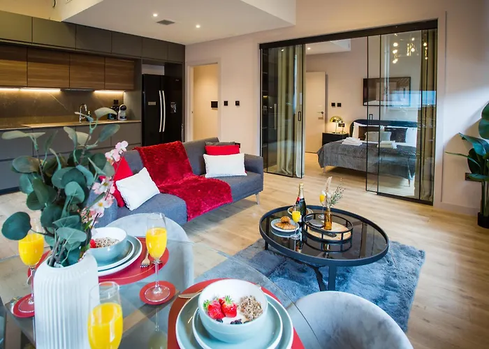 Stylish Escape - Walk To Chinatown *