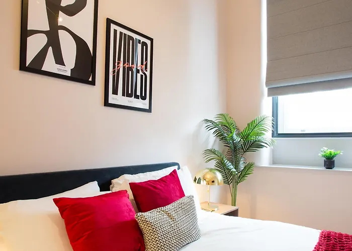 Stylish Escape - Walk To Chinatown