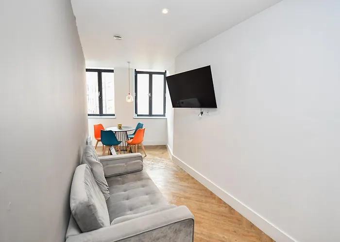 Sleek 2bed Flat In W Security 맨체스터