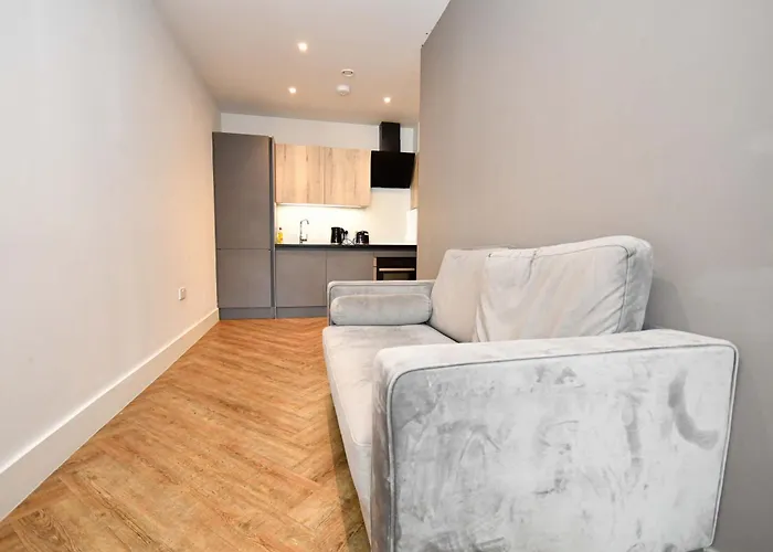 아파트 Sleek 2bed Flat In W Security *