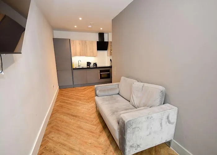 Sleek 2bed Flat In W Security 아파트 맨체스터