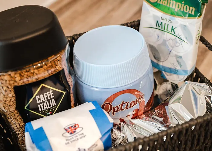 Stylish 4 Bedroom With Wifi, Free Parking And Close To Old Trafford * マンチェスター