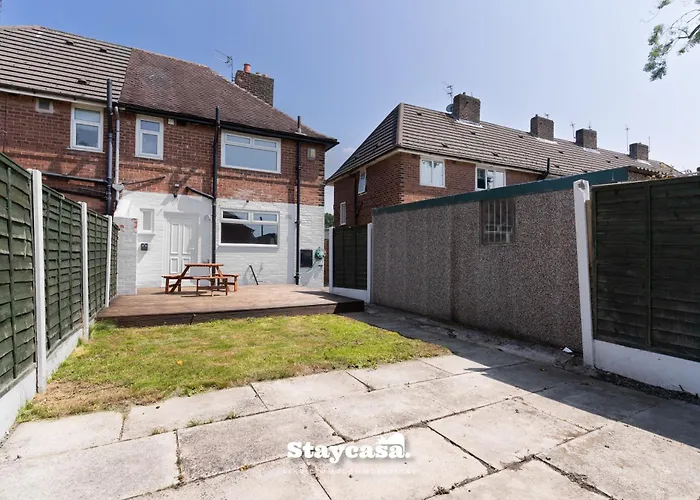 3-bedroom House W Free Parking Near Man… - 20042 Dom wakacyjny *