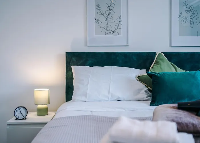 Driveway Stunning 3bedroom In Withington Tatil Evi