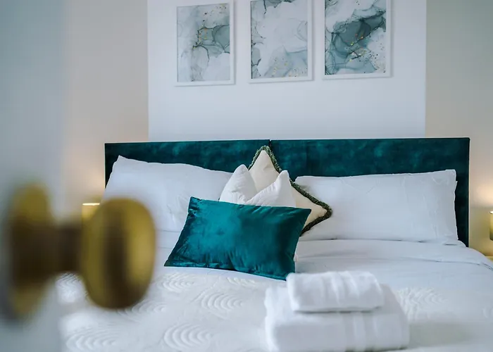 Tatil Evi Driveway Stunning 3bedroom In Withington