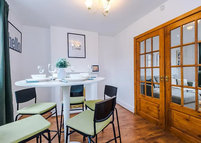 Tatil Evi Driveway Stunning 3bedroom In Withington *