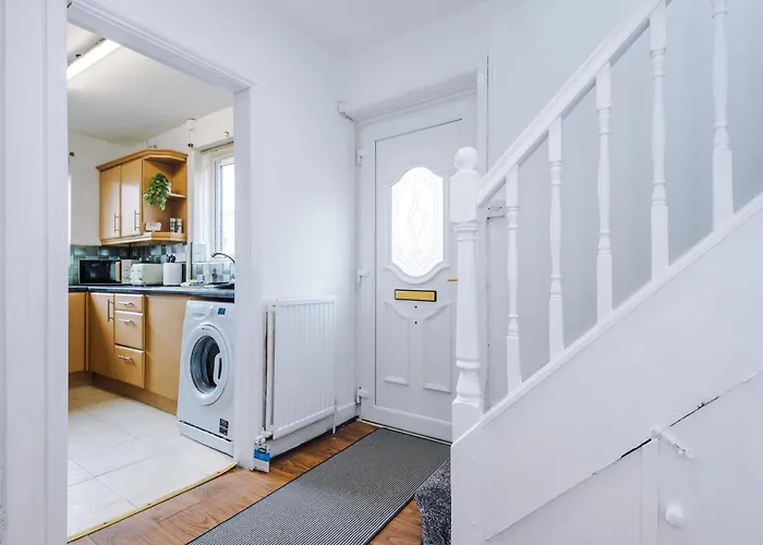 Driveway Stunning 3bedroom In Withington Manchester