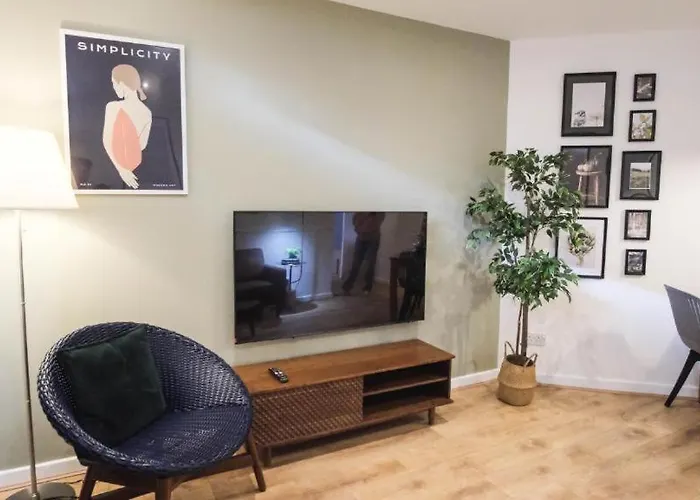 Modern & Premium 2br 2ba Center Apartament Manchester