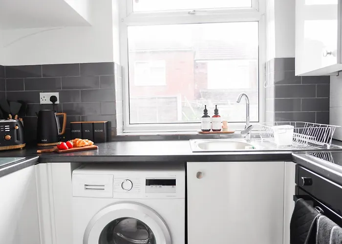 Сasa de vacaciones Spacious 3br Near Etihad And Coop Live - Free Parking!