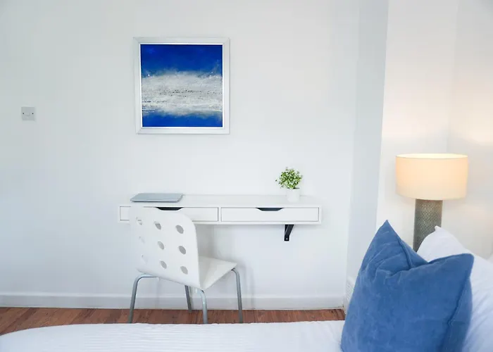 Spacious 3Br Weekend Getaway Home Near Etihad And Coop Live - Free Parking! 度假居 *