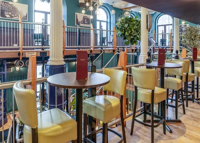 Britannia Centre Отель 3*