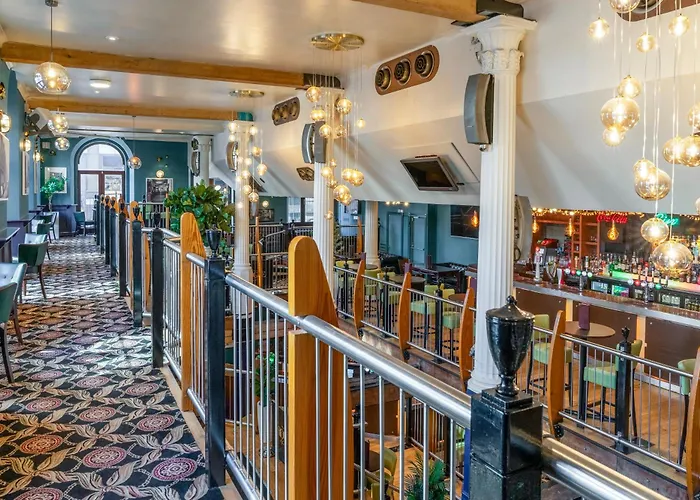 Hotel Britannia Centre 3*