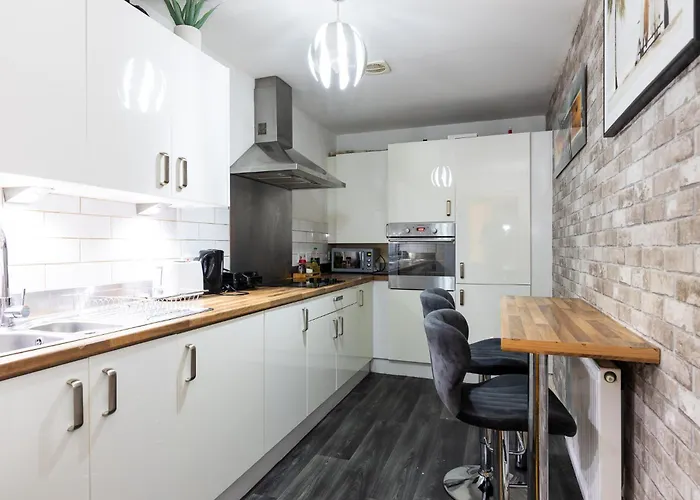 Five Star Rated * Manchester