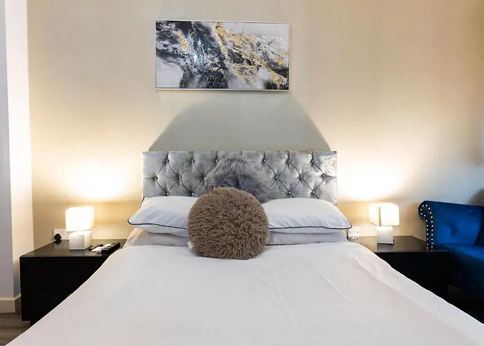 Five Star Rated * Manchester