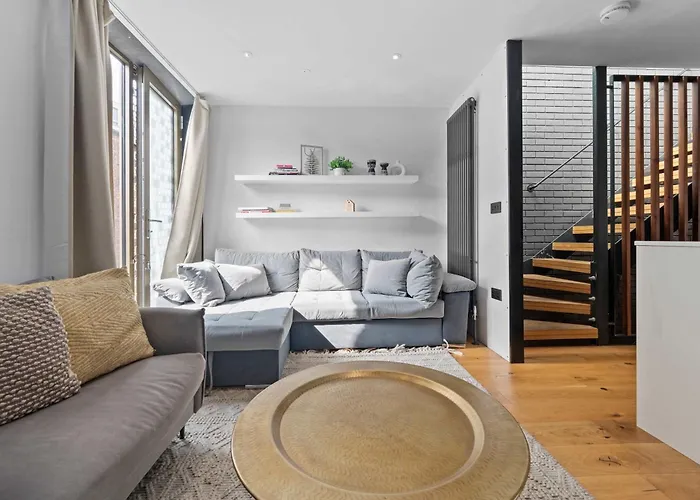 Stunning Luxury Townhouse In Centre Of 펜션 맨체스터