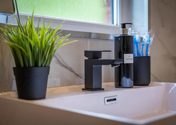 Ferienhaus Modern Centre Townhouse Sleeps 10 & Parking Manchester