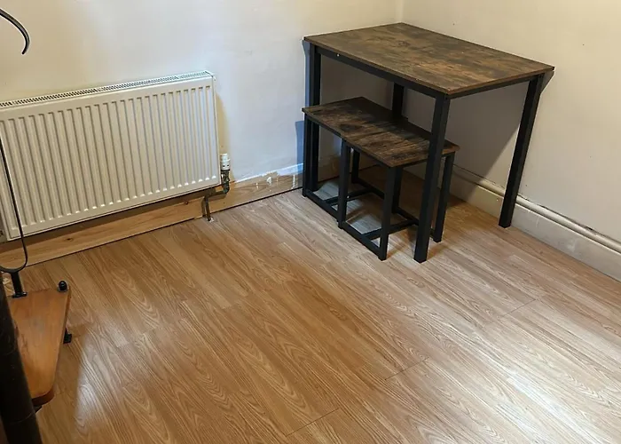 In Levenshulme مانشستر