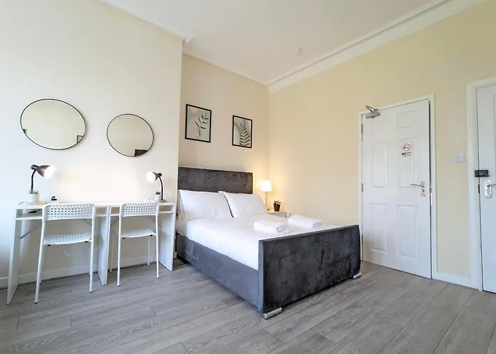 Modern Near Centre Lejlighed