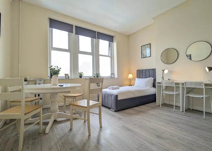 Modern Near Centre * 맨체스터