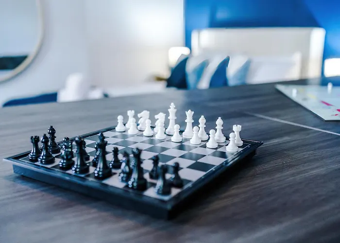 New Large 4 Bedroom House, Sleeps 9, Games Room, Free Parking, Ps4 Сasa de vacaciones