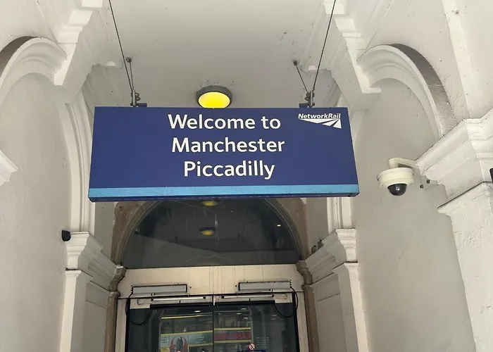 Cosy By Piccadilly Station 맨체스터