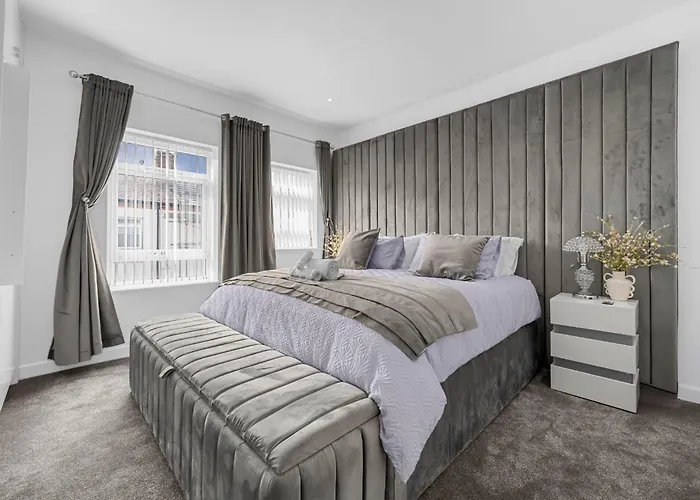 Sluxe 4mins To Etihad Stadium And Coop Live מנצ'סטר