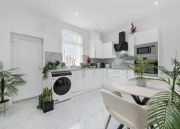 Sluxe 4mins To Etihad Stadium And Coop Live * Manchester