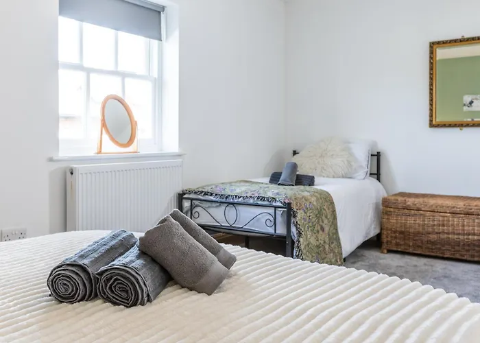 Retreat, Free Parking & Sleeps 5 Apartamento *