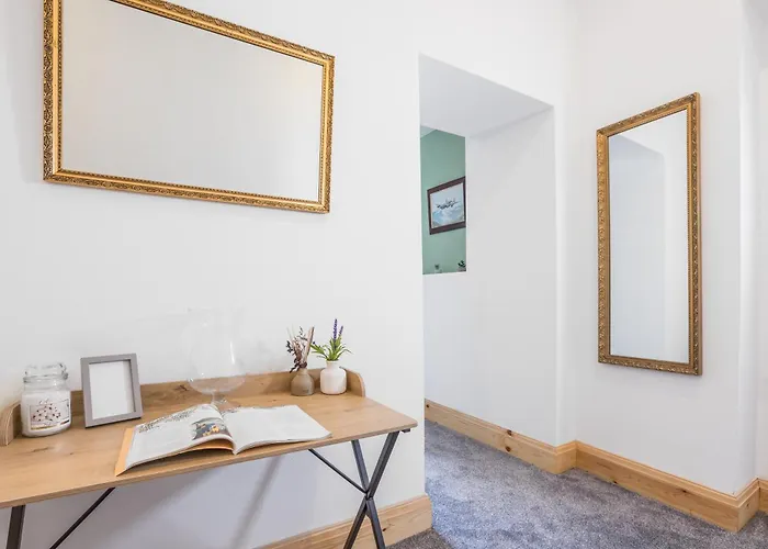 Apartamento Retreat, Free Parking & Sleeps 5 *