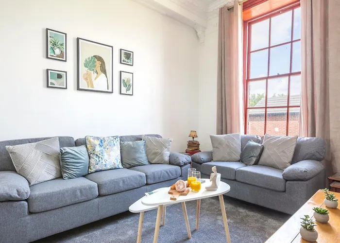 Retreat, Free Parking & Sleeps 5 Apartament Manchester