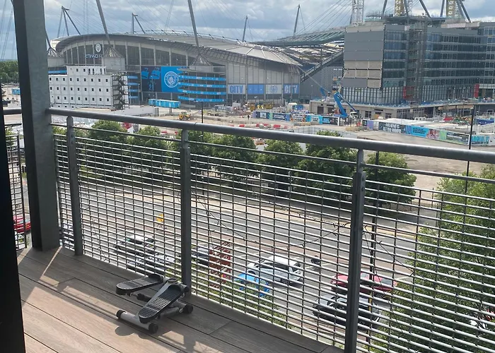 Apartamento Stylish Spacious 2 Bed Balcony Nr Stadium *