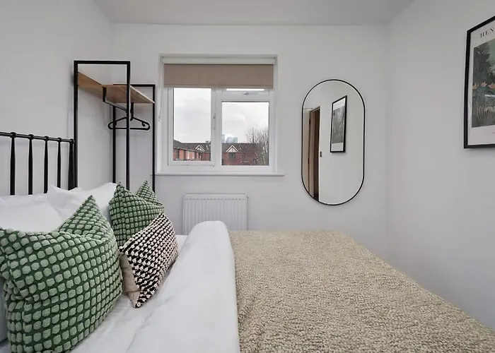 Free Parking The Quays- Sleeps 8 By Genesis Living