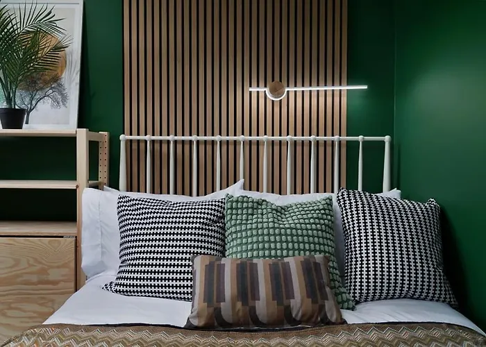 Free Parking The Quays- Sleeps 8 By Genesis Living *