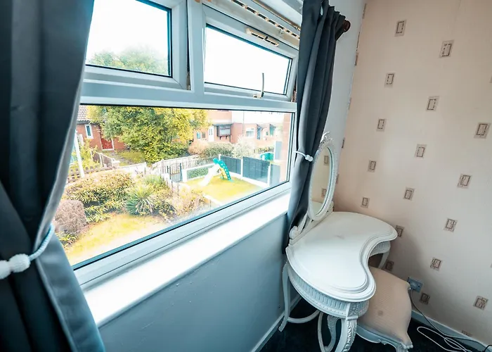 Family & Group In - Free Parking