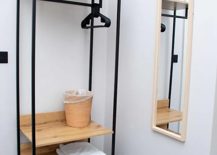 Sleeps 14 The Old Trafford Family Zen By Genesis Living Prázdninový dům *