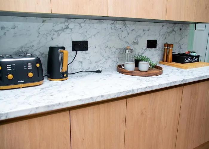 Sleeps 14 The Old Trafford Family Zen By Genesis Living * Mánchester